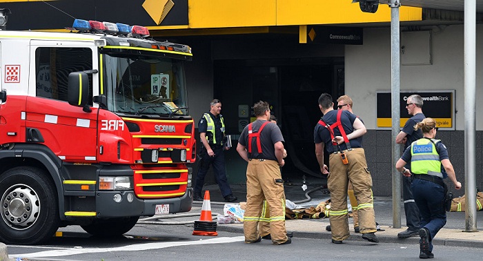 Refugee from Myanmar attempts self-immolation in Australian Bank, injures 27